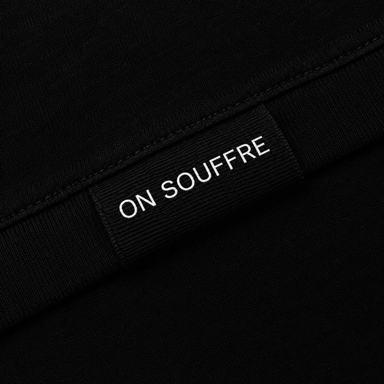 ARCHIVE 001 — SIGNATURE TEE